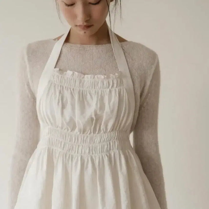 [BUNJANG] Mignewette Miel Halterneck Blouse / 미뉴에트 미엘 홀터넥 블라우스