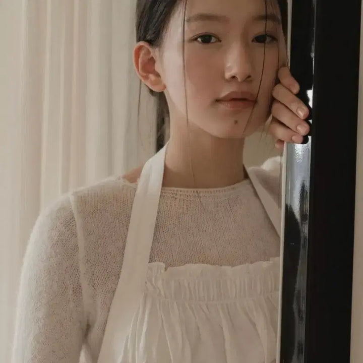 [BUNJANG] Mignewette Miel Halterneck Blouse / 미뉴에트 미엘 홀터넥 블라우스