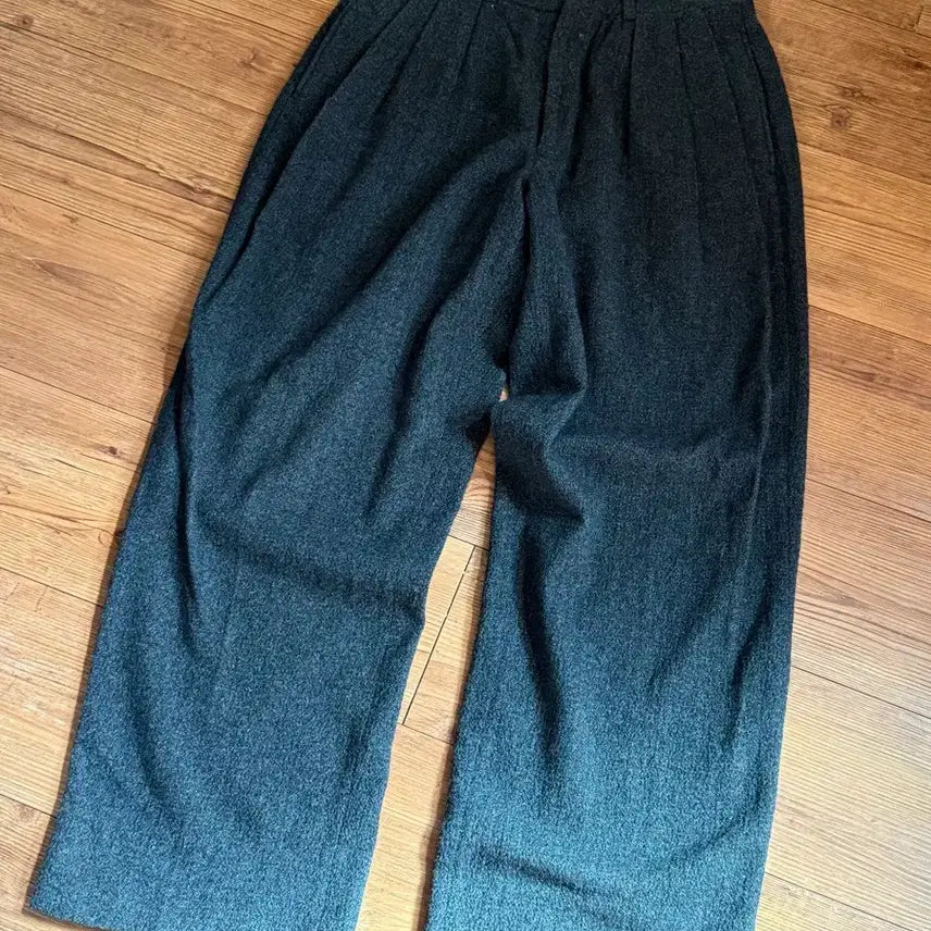 [BUNJANG] Giorgio Armani Black Label Wool Slacks / 80s 조르지오 아르마니 블랙라벨 와이드 울 슬랙스 30-31