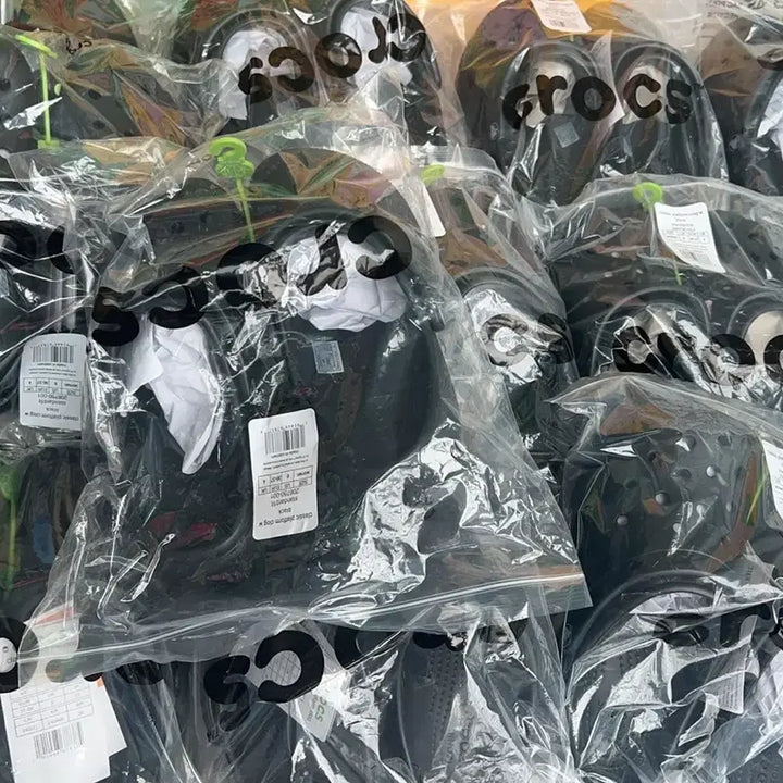 [BUNJANG] M5/W7 Crocs Classic Platform Clog / M5/W7 크록스 클래식플랫폼 클로그240사이즈