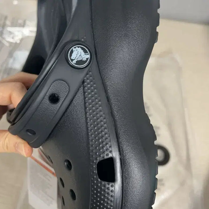 [BUNJANG] M5/W7 Crocs Classic Platform Clog / M5/W7 크록스 클래식플랫폼 클로그240사이즈