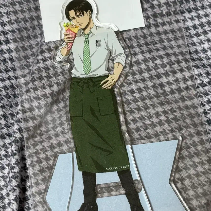 [BUNJANG] Attack on Titan Levi Crepe Cafe Acrylic Stand / 진격거 진격의거인 리바이 크레페 카페 아크릴스탠드