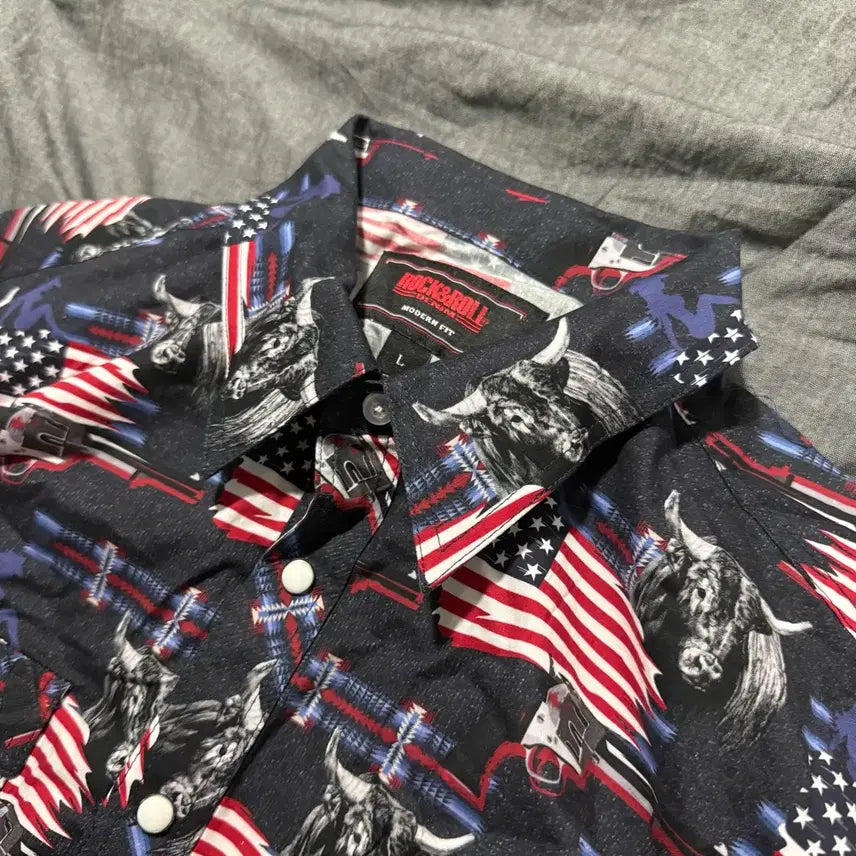 [BUNJANG] Rock &amp; Roll Denim Americana Print Short Sleeve Snap Shirt - Size L / Rock &amp; Roll Denim S/S Snap Shirt Sz L