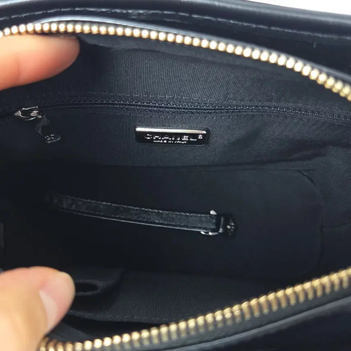 [BUNJANG] Chanel Gabrielle Small Spangle CC Black Shoulder Bag / 샤넬 가브리엘스몰 스팽글cc 블랙 신품급
