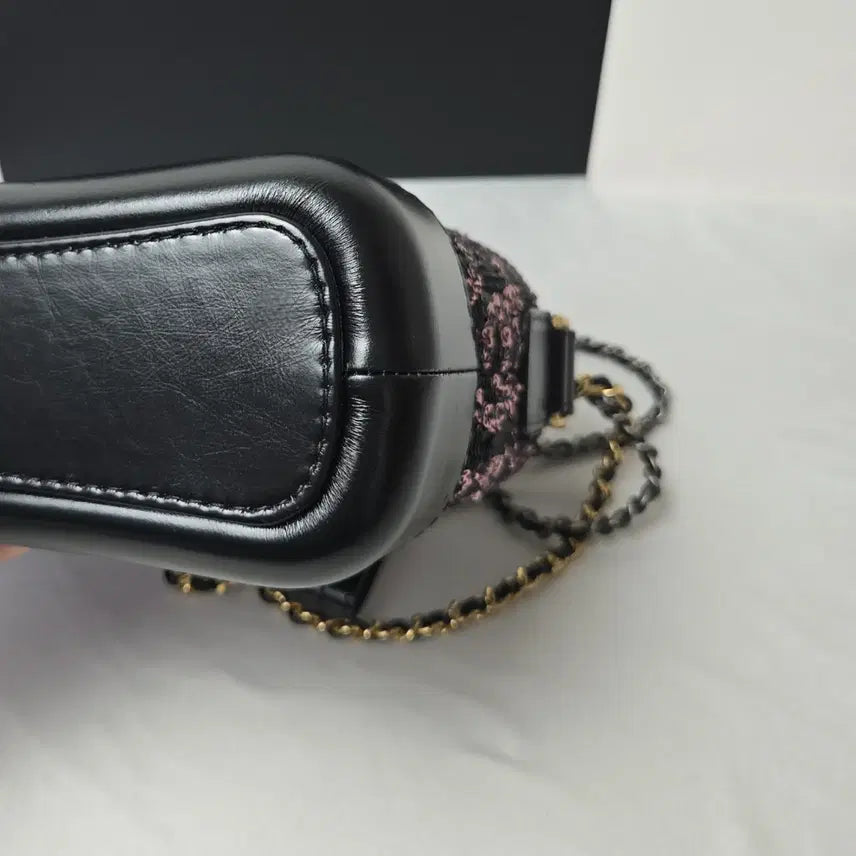 [BUNJANG] Chanel Gabrielle Small Spangle CC Black Shoulder Bag / 샤넬 가브리엘스몰 스팽글cc 블랙 신품급