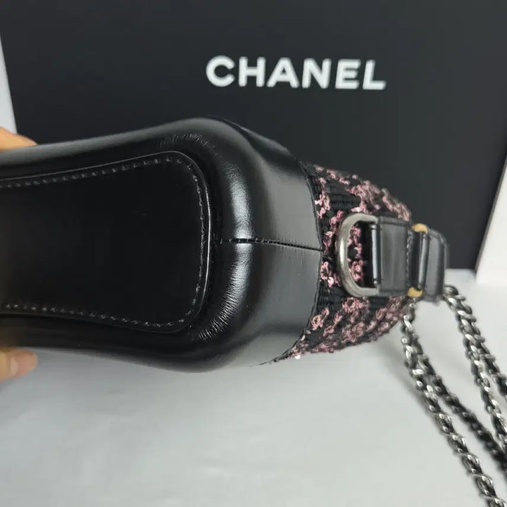 [BUNJANG] Chanel Gabrielle Small Spangle CC Black Shoulder Bag / 샤넬 가브리엘스몰 스팽글cc 블랙 신품급