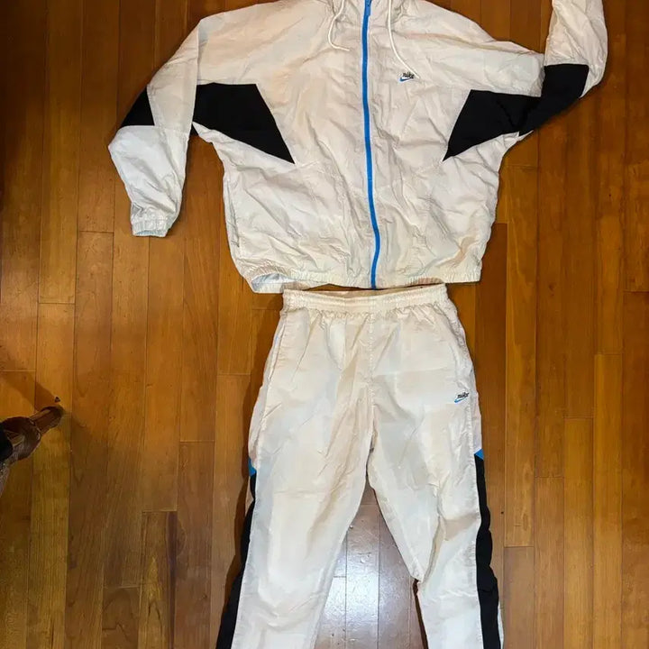 [BUNJANG] Nike Heritage Windrunner Jacket Set (XL) / 헤리티지 윈드러너 바람막이 자켓 세트 xl