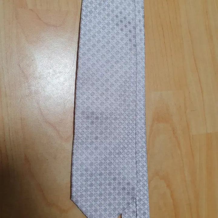 [BUNJANG] Gucci Pink Necktie / 구찌 넥타이 팝니다. ~