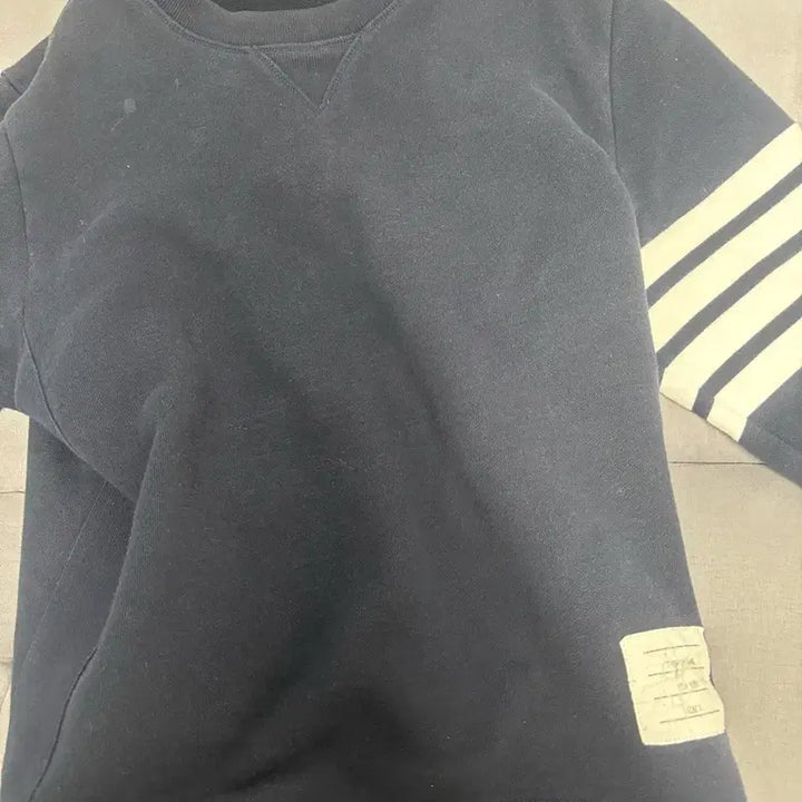 [BUNJANG] Thom Browne Crewneck Sweatshirt / 톰브라운 사선완장 맨투맨