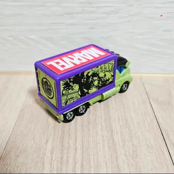 [SOLD OUT] 마블 어벤져스 마블튠 토미카 헐크 미니카