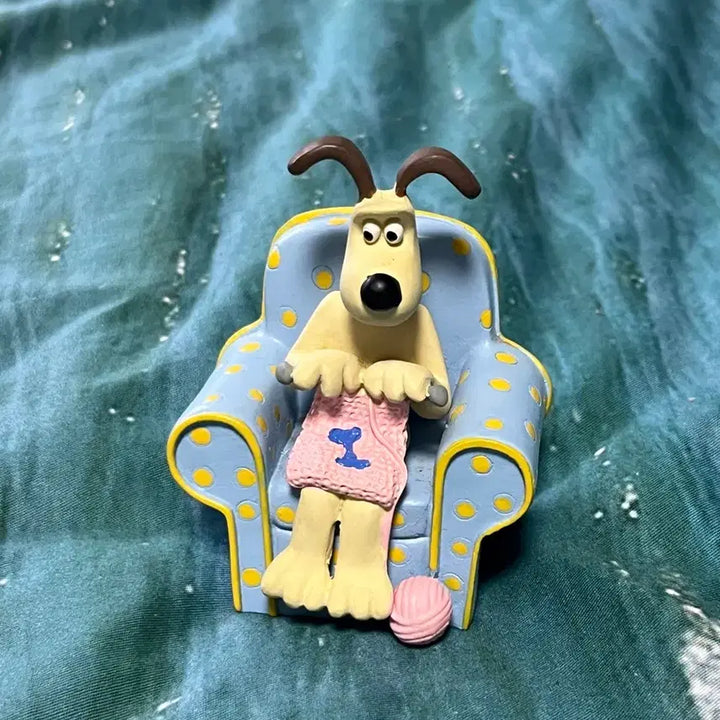 [BUNJANG] Wallace and Gromit Gromit Sofa Figure / (마지막가격) 빈티지 월레스와 그로밋 그로밋 소파 피규어