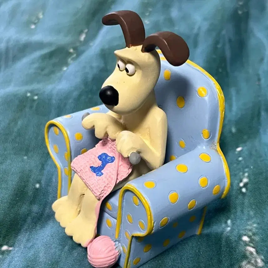 [BUNJANG] Wallace and Gromit Gromit Sofa Figure / (주말만세일) 빈티지 월레스와 그로밋 그로밋 소파 피규어