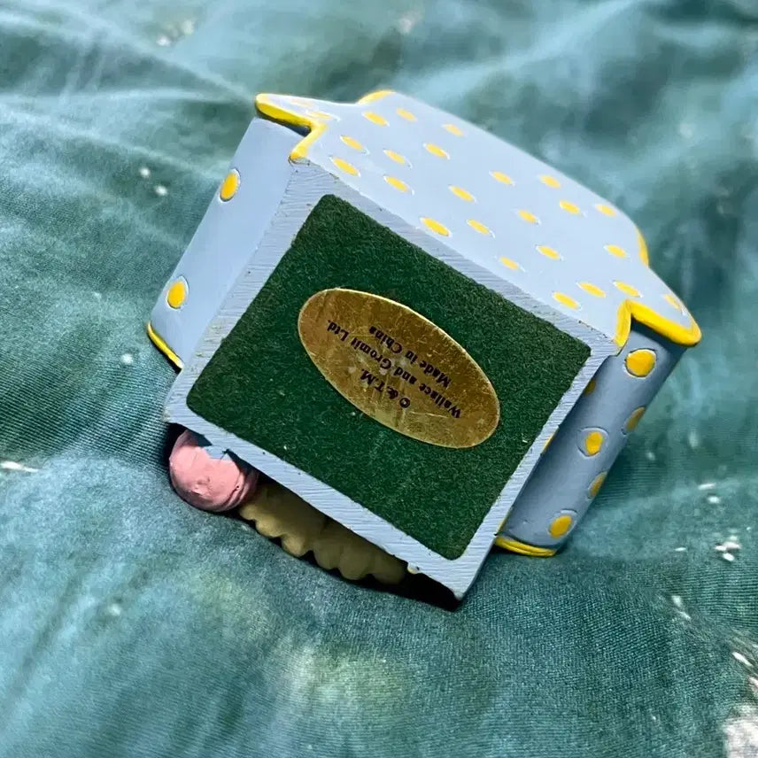 [BUNJANG] Wallace and Gromit Gromit Sofa Figure / (주말만세일) 빈티지 월레스와 그로밋 그로밋 소파 피규어