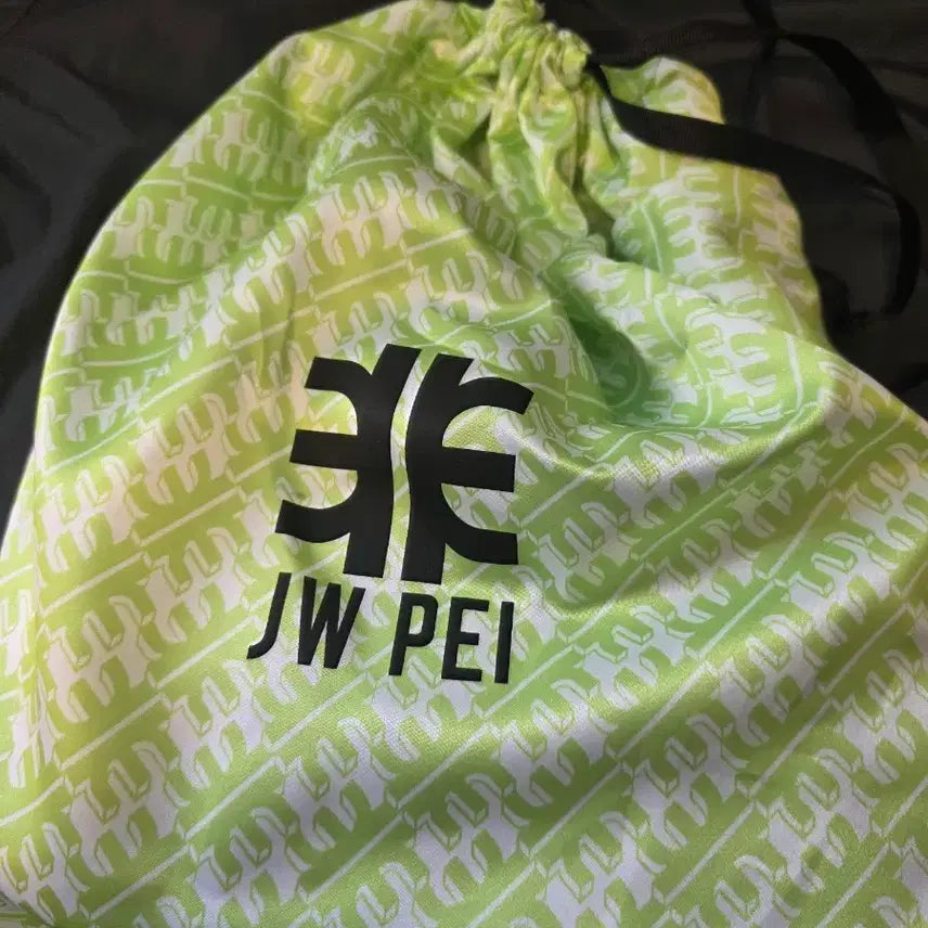 [BUNJANG] JW PEI 가비 화이트 숄더백 / JW PEI 가비 화이트 숄더백