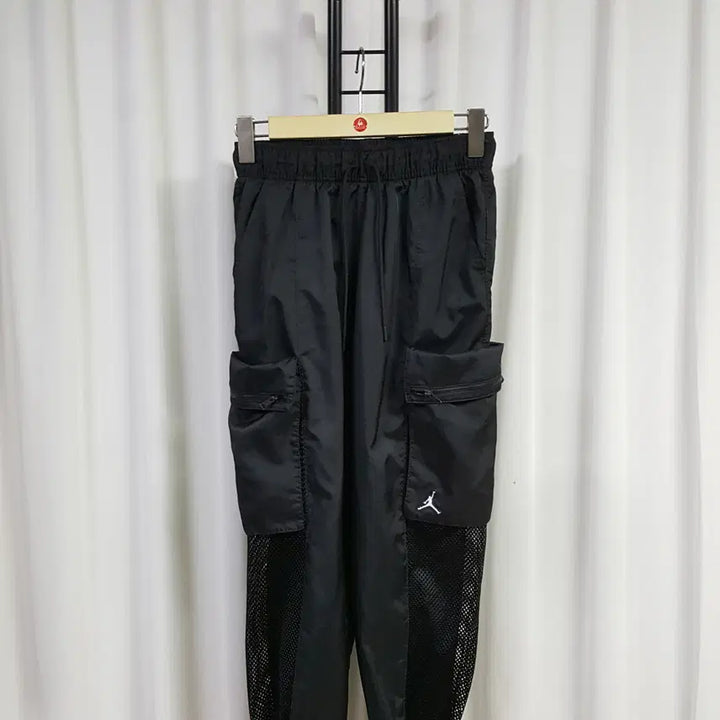 [SOLD OUT] 22년 나이키 조던 여성 트레이닝바지 허리끈조절 28-29 오일장