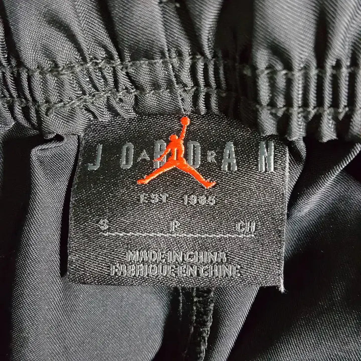 [SOLD OUT] 22년 나이키 조던 여성 트레이닝바지 허리끈조절 28-29 오일장