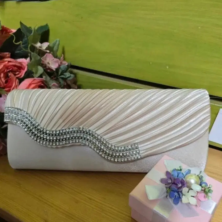 [BUNJANG] Handbag with Rhinestone and Shirring Details / 한복가방 / 드레스가방/정장핸드백/큐빅장식 / 셔링장식 핸드백
