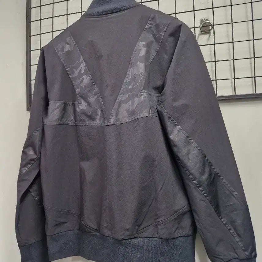 [BUNJANG] Adidas Functional Modern Jacket / 100L 아디다스 기능성 모던 자켓.