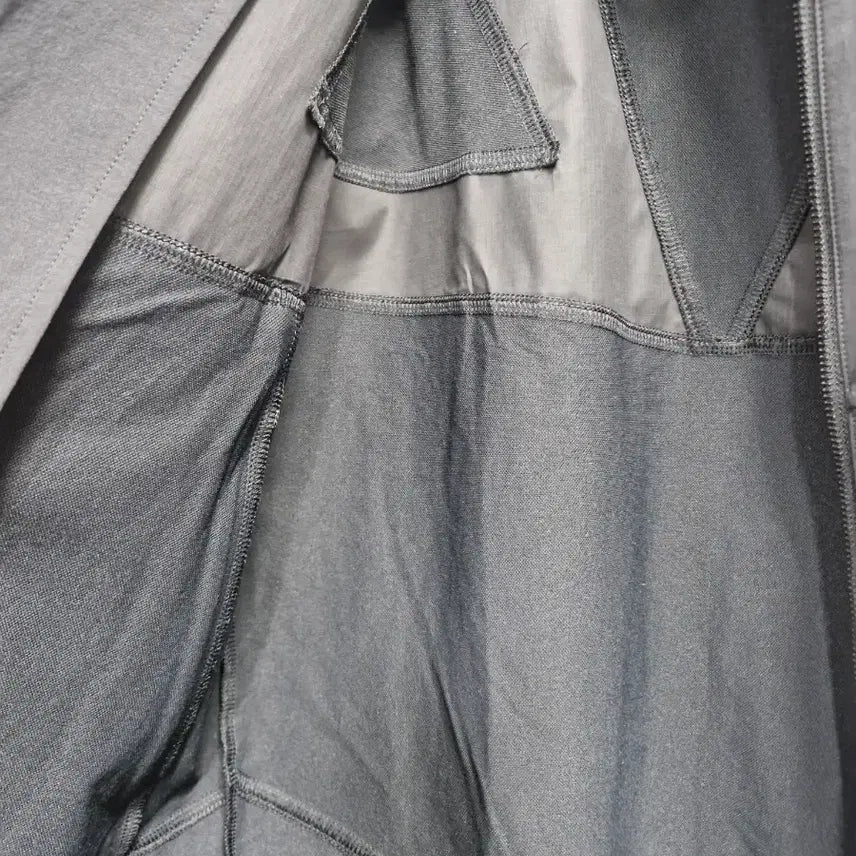 [BUNJANG] Adidas Functional Modern Jacket / 100L 아디다스 기능성 모던 자켓.