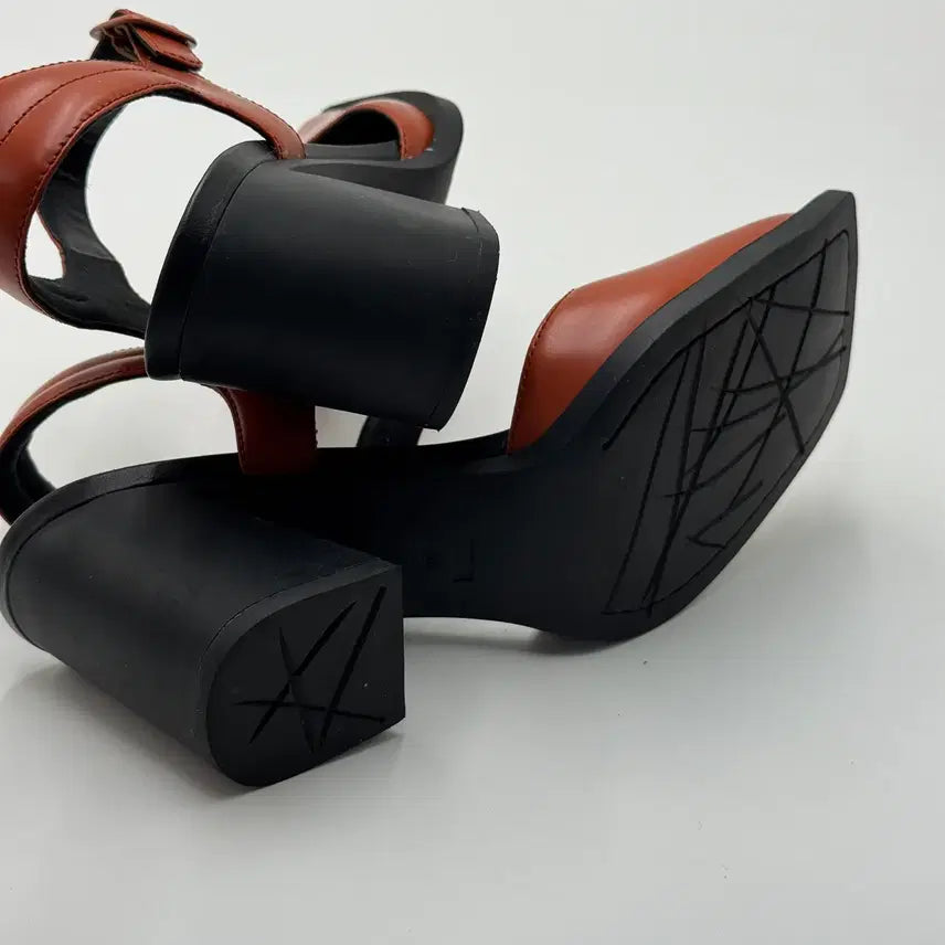 [BUNJANG] Unspecified Brand Carole Camera / 250 캠퍼 카롤레