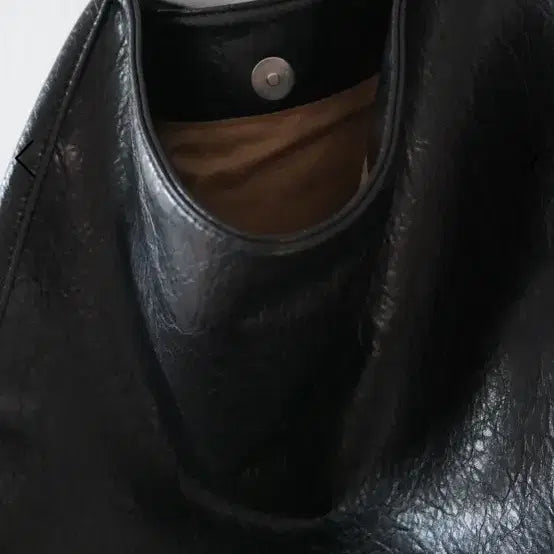 [BUNJANG] Kira Oat Shoulder Bag (Black, Brown) / 키이라 오트 숄더백 (블랙)