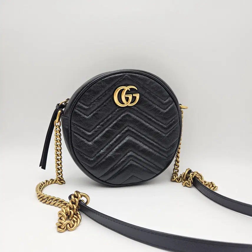 [BUNJANG] Gucci Marmont Round Mini Crossbody Bag / 구찌 마몽 라운드 미니 크로스백 (550154)