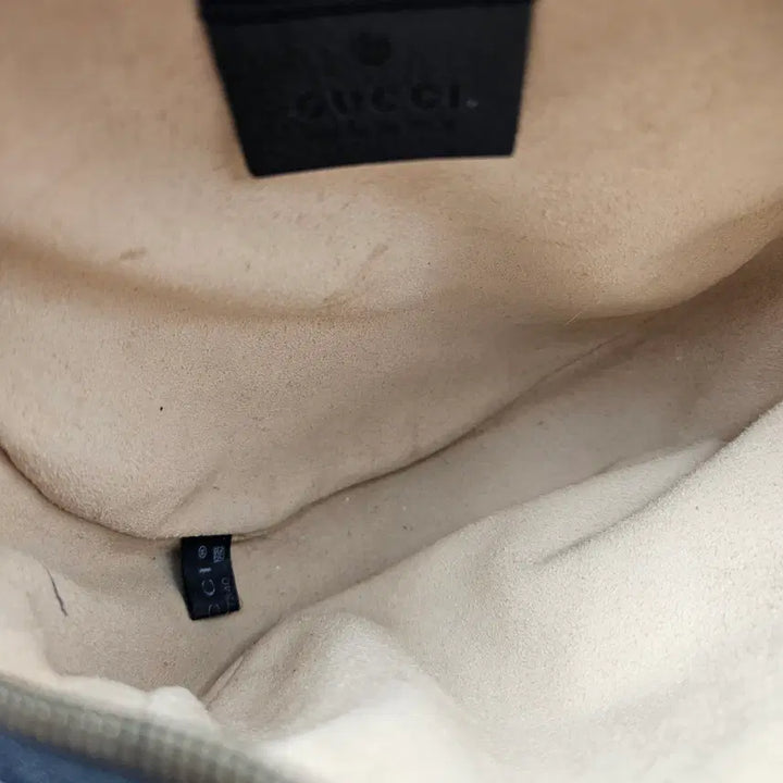 [BUNJANG] Gucci Marmont Round Mini Crossbody Bag / 구찌 마몽 라운드 미니 크로스백 (550154)