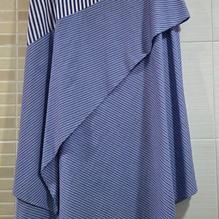 [BUNJANG] Maje Stripe Asymmetrical Skirt / 마쥬Maje 스트라이프 언발란스 스커트