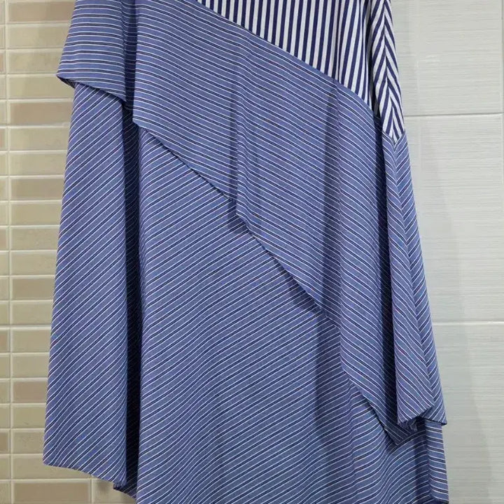 [BUNJANG] Maje Stripe Asymmetrical Skirt / 마쥬Maje 스트라이프 언발란스 스커트
