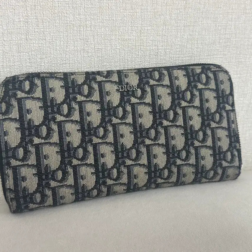 [BUNJANG] Dior Dior Oblique Jacquard Zip Around Long Wallet / [정품] 디올 오블리크 자카드 지퍼돌이 장지갑