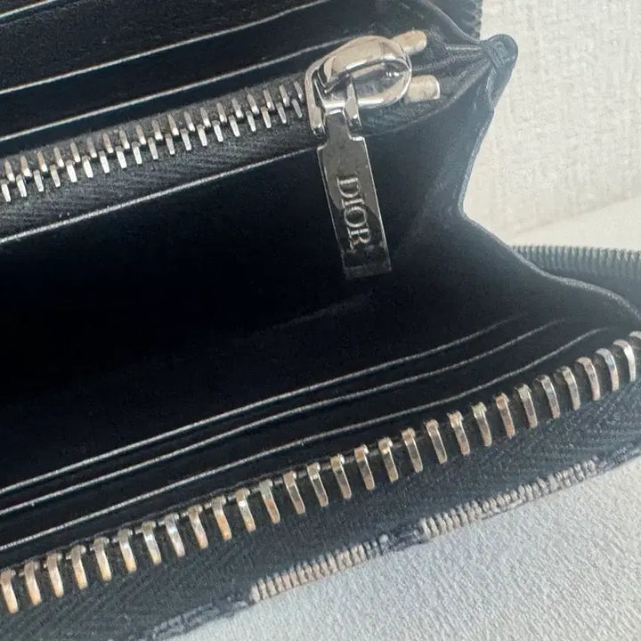 [BUNJANG] Dior Oblique Jacquard Zip Around Wallet / [정품] 디올 오블리크 자카드 지퍼돌이 장지갑