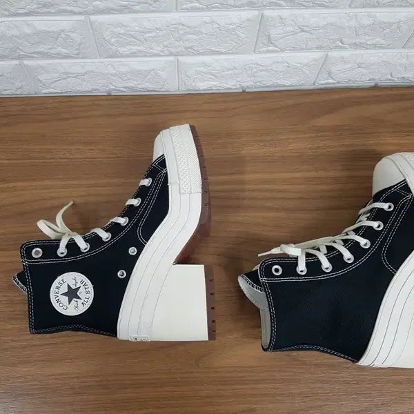 [BUNJANG] Converse High Top Black Heels (Women's 245) / 컨버스 하이탑 여성245 (A05347C 디 럭스 힐 블랙