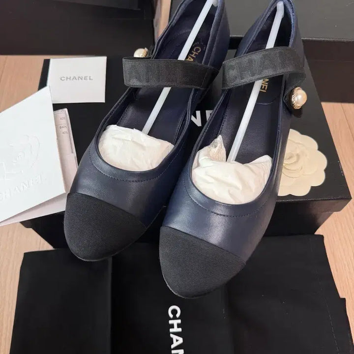 [BUNJANG] Chanel Logo Pearl Mary Jane Shoes / 샤넬 Chanel 로고 진주 메리제인 정품 싸게 팔아요
