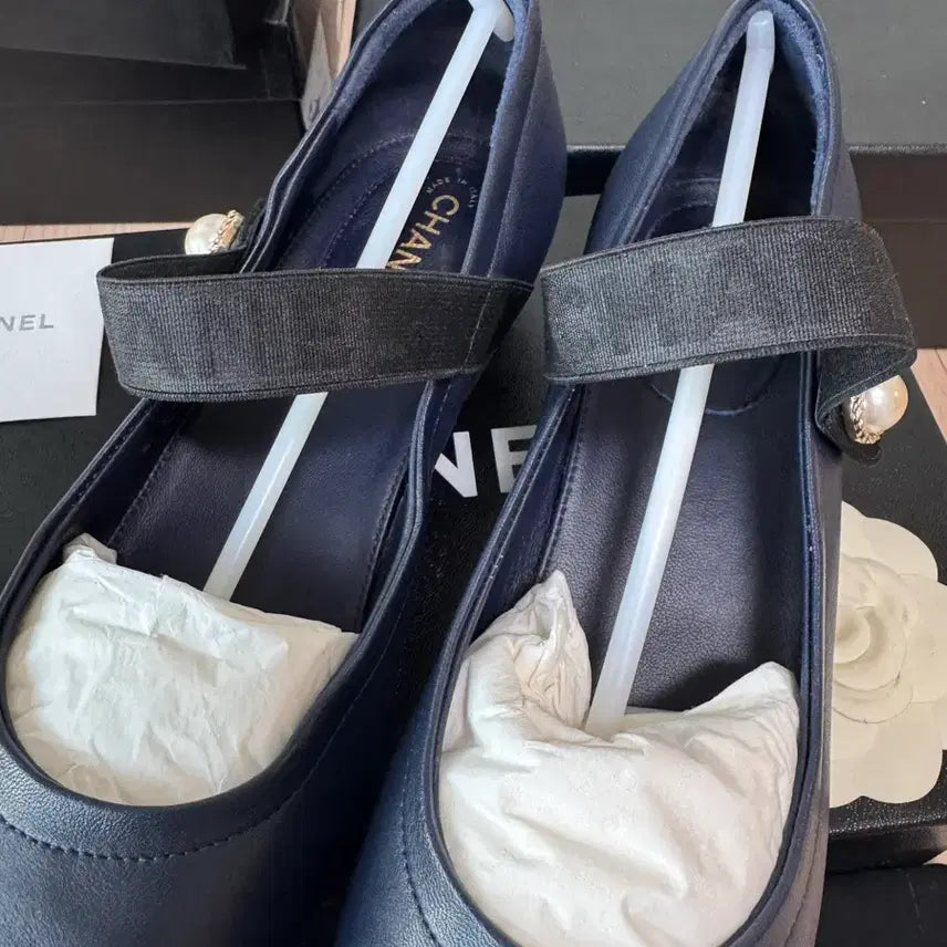 [BUNJANG] Chanel Logo Pearl Mary Jane Shoes / 샤넬 Chanel 로고 진주 메리제인 정품 싸게 팔아요