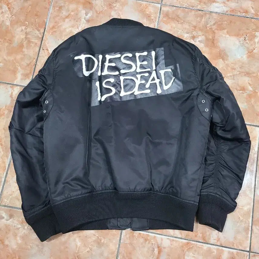 [BUNJANG] Diesel Jacket / 디젤 diesel is dead 항공점퍼