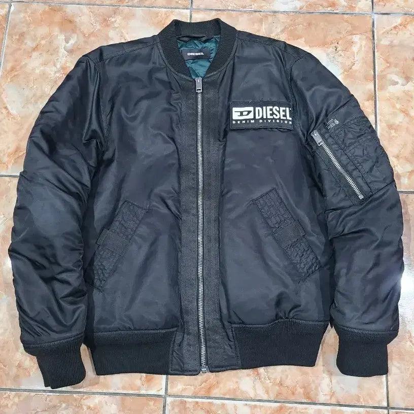[BUNJANG] Diesel Jacket / 디젤 diesel is dead 항공점퍼