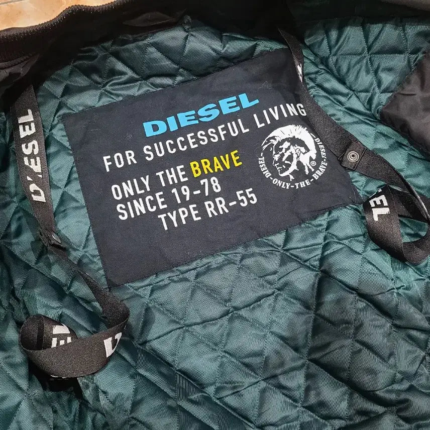 [BUNJANG] Diesel Jacket / 디젤 diesel is dead 항공점퍼