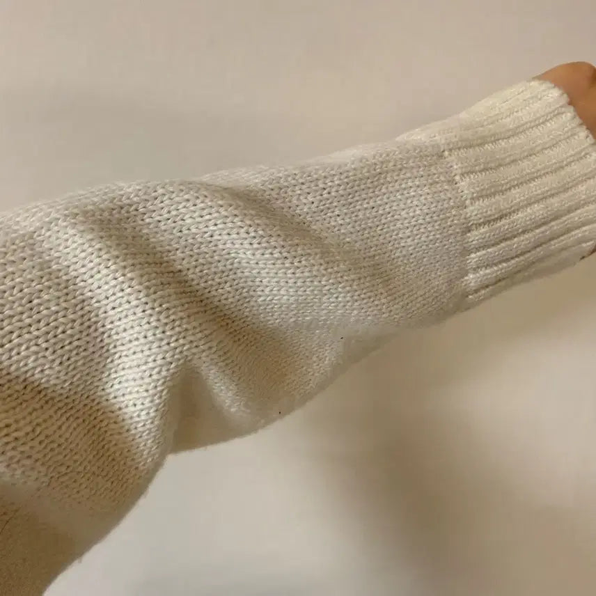 [BUNJANG] Unisex Ivory V-Neck Knit Cardigan / 아이보리 브이넥 니트 가디건