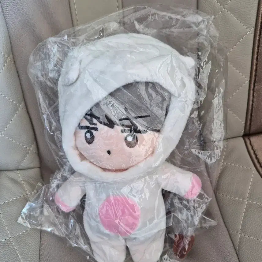 [BUNJANG] EXO White Hooded Doll / 엑소 흰색 후드 인형