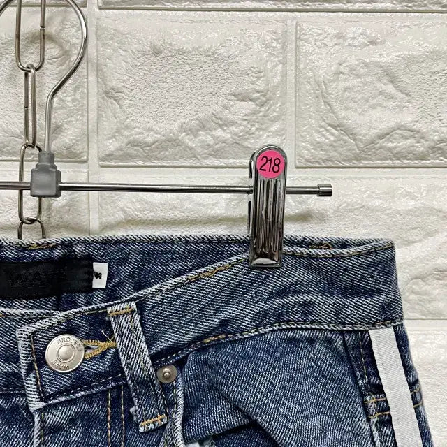 [BUNJANG] Unbranded Side Stripe Denim Pants / ㅂ218 사이드 스트라이프 데님바지