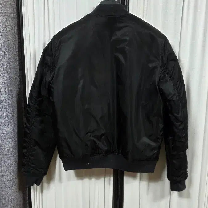 [BUNJANG] Adidas Padded Bomber Jacket (L) / 아디다스봄버패디드누빔안감패딩(L)