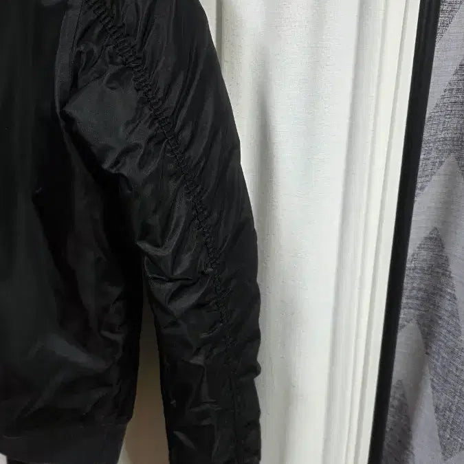 [BUNJANG] Adidas Padded Bomber Jacket (L) / 아디다스봄버패디드누빔안감패딩(L)