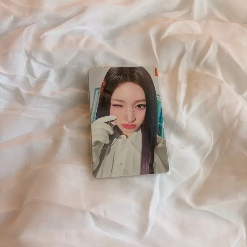 [BUNJANG] IVE Liz Official Photocard / 공굿 덤/아이브 리즈 포토카드