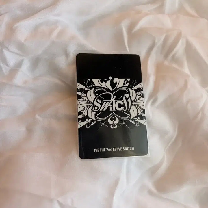 [BUNJANG] IVE Liz Official Photocard / 공굿 덤/아이브 리즈 포토카드