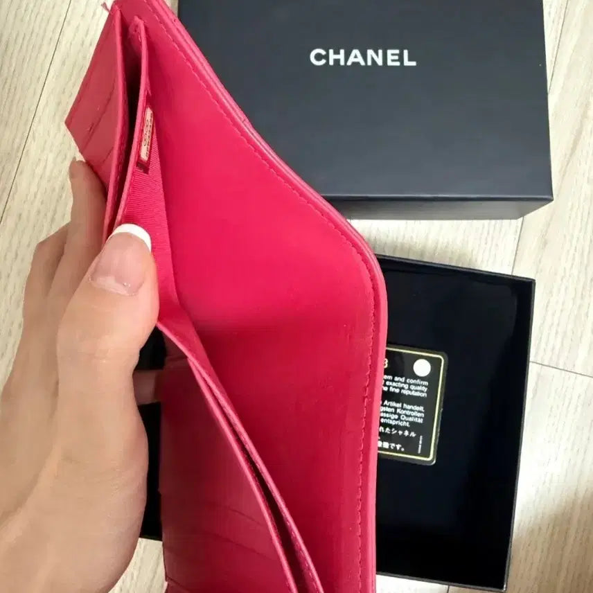 [BUNJANG] Chanel Boy Lambskin Women's Wallet (Mint) / 미사용) 샤넬 보이 램스킨 여성용 반지갑 (민트급)