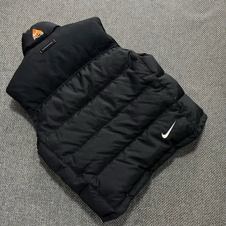 [BUNJANG] Nike ACG Black Padded Vest Vintage / 나이키 ACG 블랙 패딩 조끼 올드스쿨 빈티지