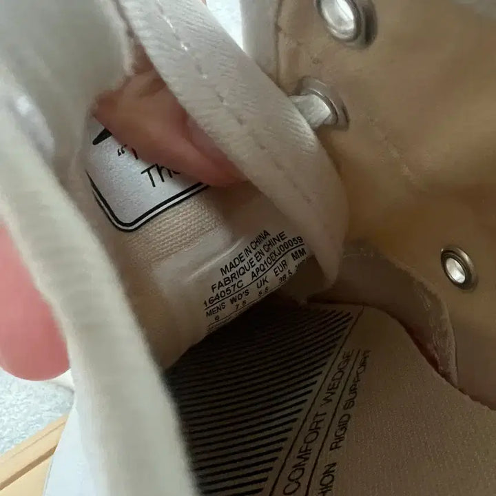 [BUNJANG] Converse Jack Purcell White Sneakers (240mm) / 컨버스 잭퍼셀 화이트 스니커즈 (240mm)