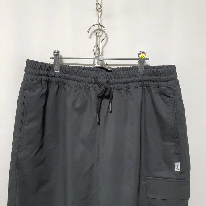 [BUNJANG] 르까프 Men's Spring/Autumn Jogger Pants XL - Black / M234 르까프 남성 춘추 조거팬츠 XL 23년식 새상품