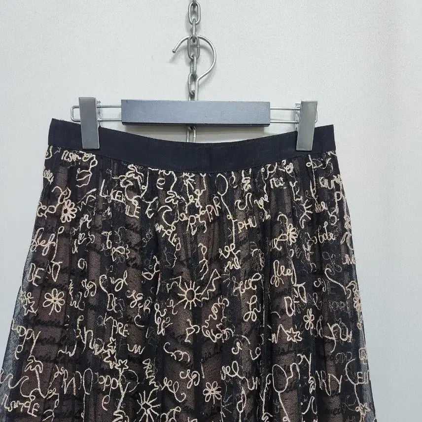 [BUNJANG] Obze Black Mesh Lettering Flower Long Skirt / 오브제 블랙 망사 레터링 플라워 롱 스커트
