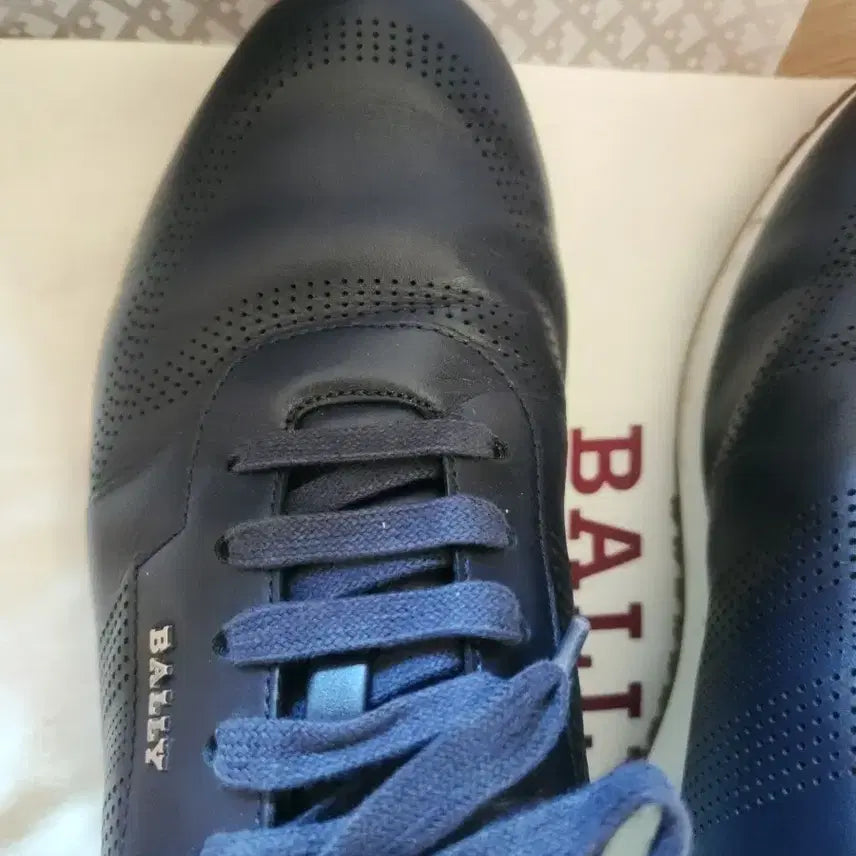 [BUNJANG] Bally Men's Navy Leather Sneakers / 발리 남자 스니커즈/거의 새것